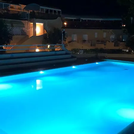 Ashur Apartment